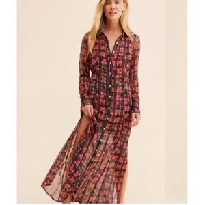 Chic Plaid Button-Down Maxi Dress
Free People Jaffra Plaid/floral shirt dress